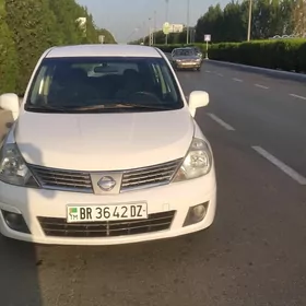 Nissan Versa 2010