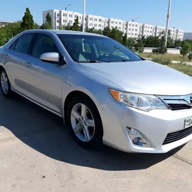 Toyota Camry 2013