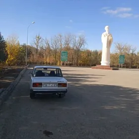 Lada 2107 2000