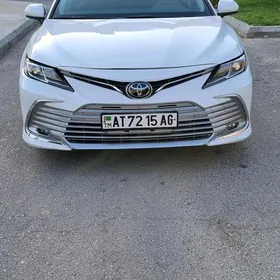 Toyota Camry 2020