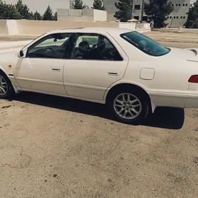 Toyota Camry 2000