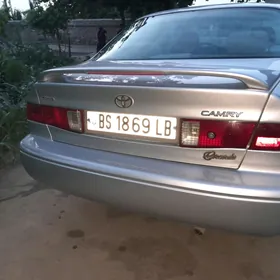 Toyota Camry 2001