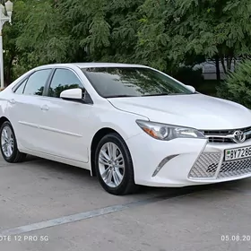 Toyota Camry 2016