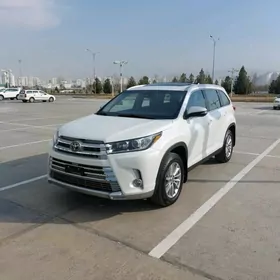 Toyota Highlander 2019