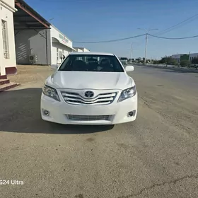 Toyota Camry 2010