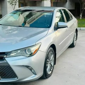 Toyota Camry 2017