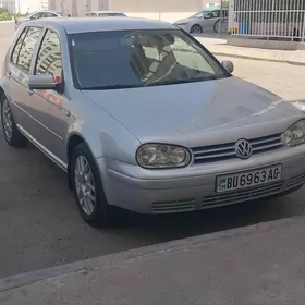 Volkswagen Golf 2000