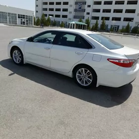 Toyota Camry 2016