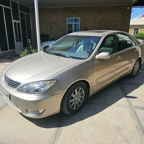 Toyota Camry 2005