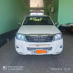 Toyota Hilux 2014