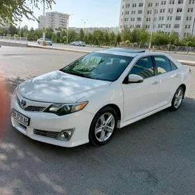 Toyota Camry 2012