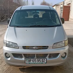 Hyundai H-1 1999