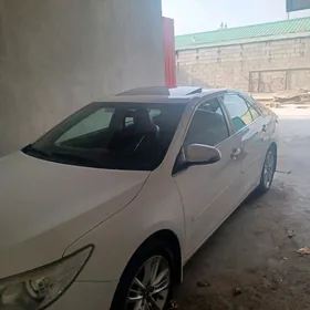 Toyota Camry 2016