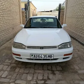 Toyota Camry 1993