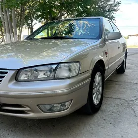 Toyota Camry 2000