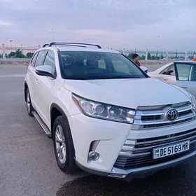 Toyota Highlander 2018