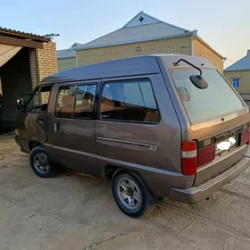 Toyota Town Ace 1990