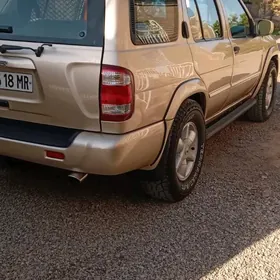 Nissan Pathfinder 2001