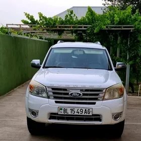 Ford Everest 2012