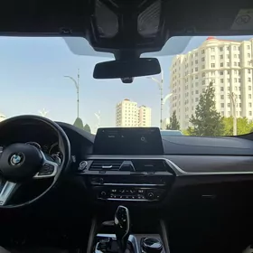 BMW 540 2018