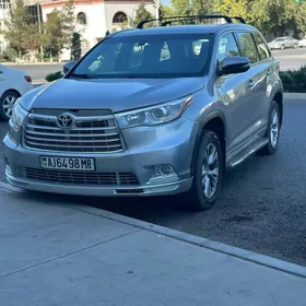 Toyota Highlander 2016