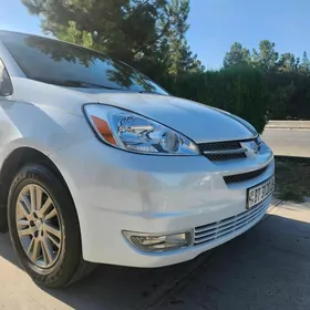 Toyota Sienna 2004