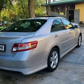 Toyota Camry 2011