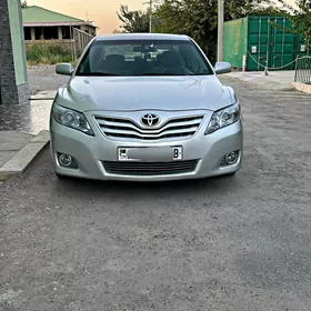 Toyota Camry 2011