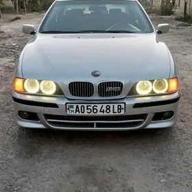 BMW E39 1998