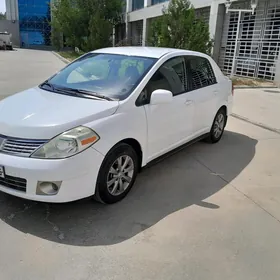 Nissan Versa 2010