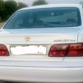 Toyota Avalon 1999