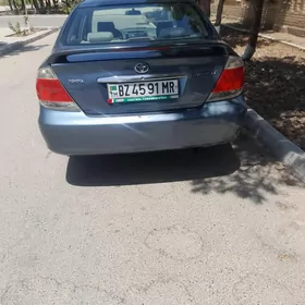 Toyota Camry 2004