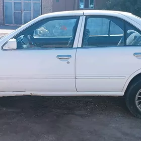 Nissan Sunny 1999