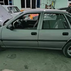 Opel Vectra 1992