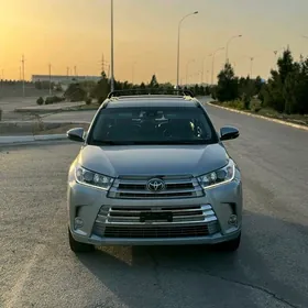 Toyota Highlander 2019