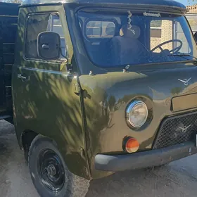 UAZ 469 1987