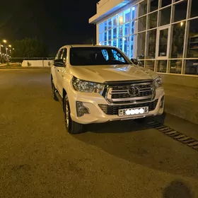 Toyota Hilux 2020