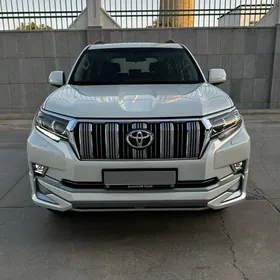 Toyota Land Cruiser Prado 2023