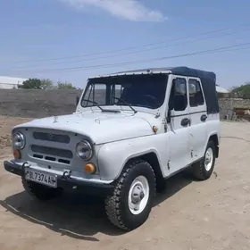 UAZ 469 1999