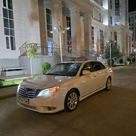 Toyota Avalon 2011