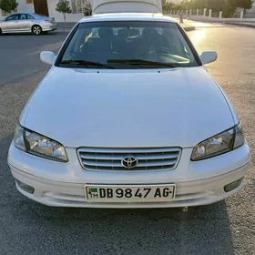 Toyota Camry 2000