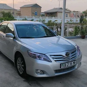 Toyota Camry 2010