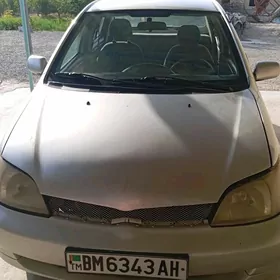 Toyota Echo 2001