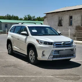 Toyota Highlander 2019