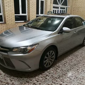 Toyota Camry 2016