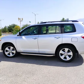 Toyota Highlander 2010