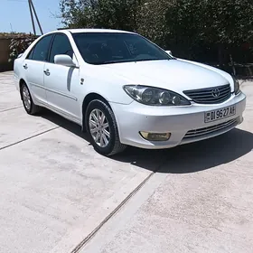 Toyota Camry 2004