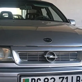 Opel Vectra 1992