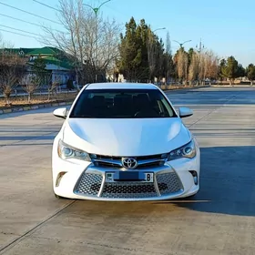 Toyota Camry 2016