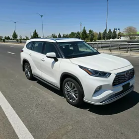 Toyota Highlander 2020